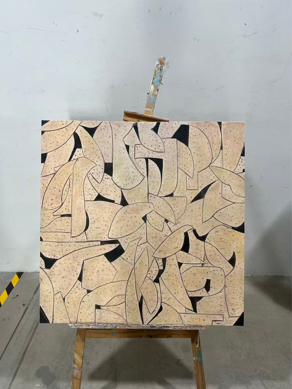Cream Cut-Out Leaves